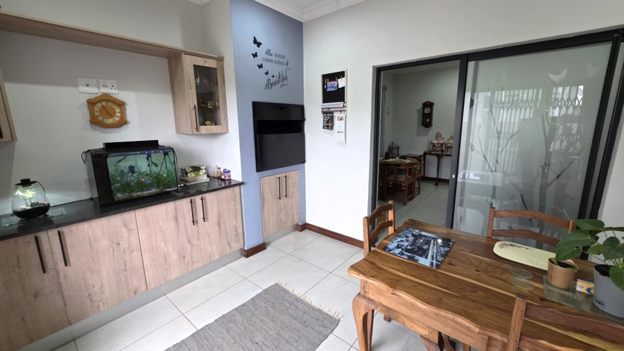 3 Bedroom Property for Sale in Melodie North West
